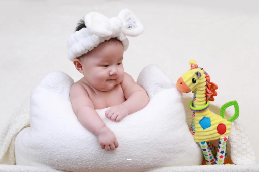 玉溪宝宝几个月翻身